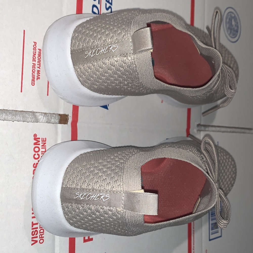 Skechers Women's Ultra Flex Statements Sneaker - Picture 7 of 8